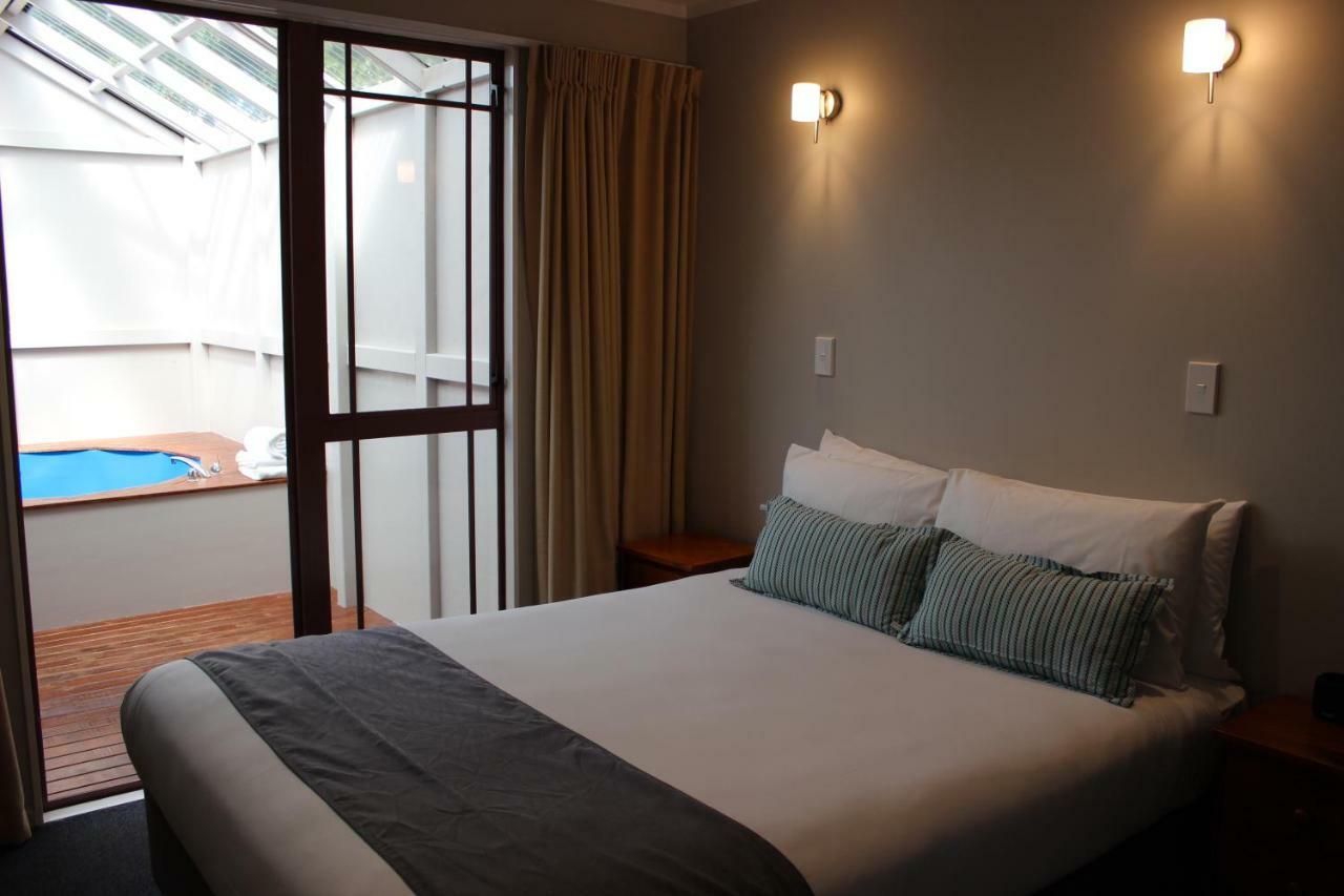 Quality Acapulco 4*